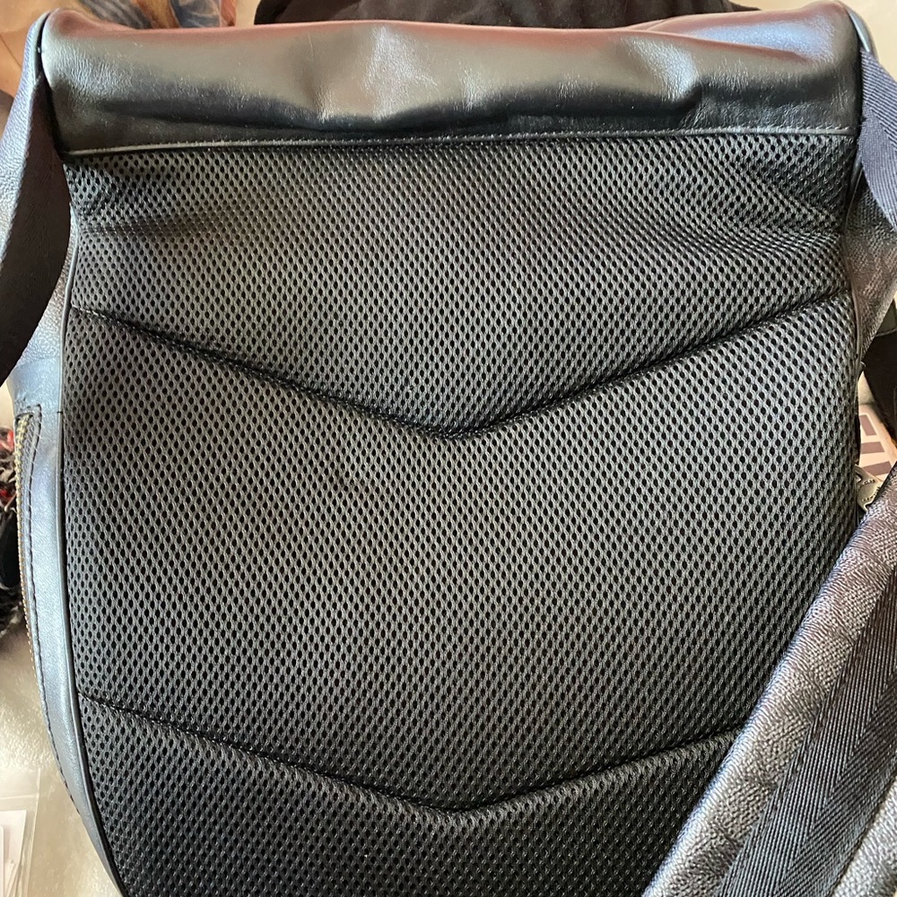 Coach Signature Academy Backpack - Picture 10 of 16